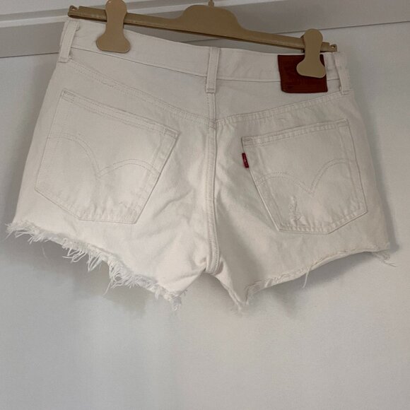 Levis 501 denim shorts - Picture 4 of 5